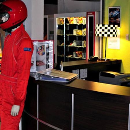 恩佐酒店 莫斯齐维勒·勒巴斯 外观 照片